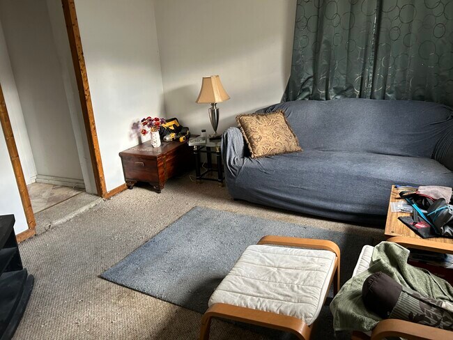 SALA DE ESTAR - 513 4th St