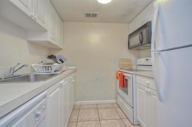 Foto del edificio - 321 Oak Rose Ln