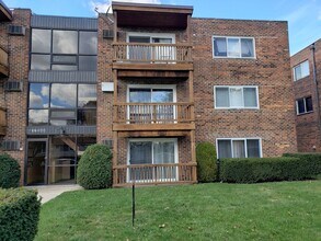 Building Photo - 17544 71st Ave