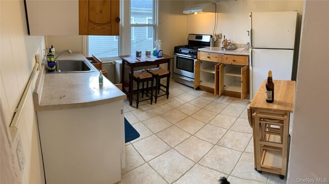 Building Photo - 33 Irma Ave