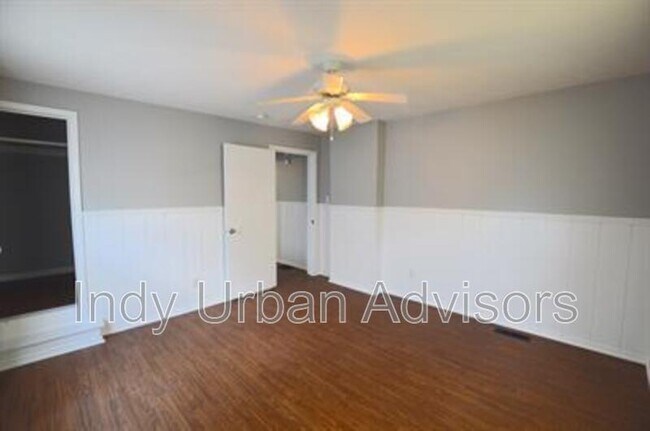 Building Photo - 2829 East 19th Street - 2829 E 19th