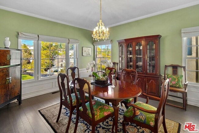 Building Photo - 10614 Le Conte Ave