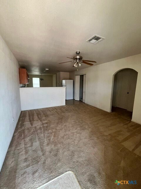 Foto del edificio - 407 Brittney Way