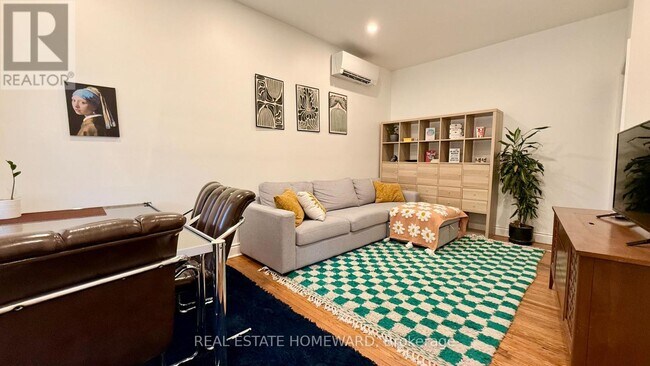 Photo du bâtiment - 266 Symington Ave