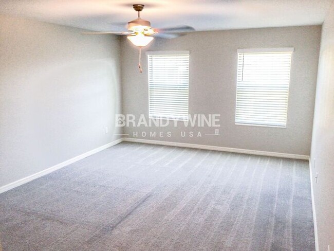 Foto del edificio - BELMONT TOWNHOMES - Beautiful 3 BR in Reso...