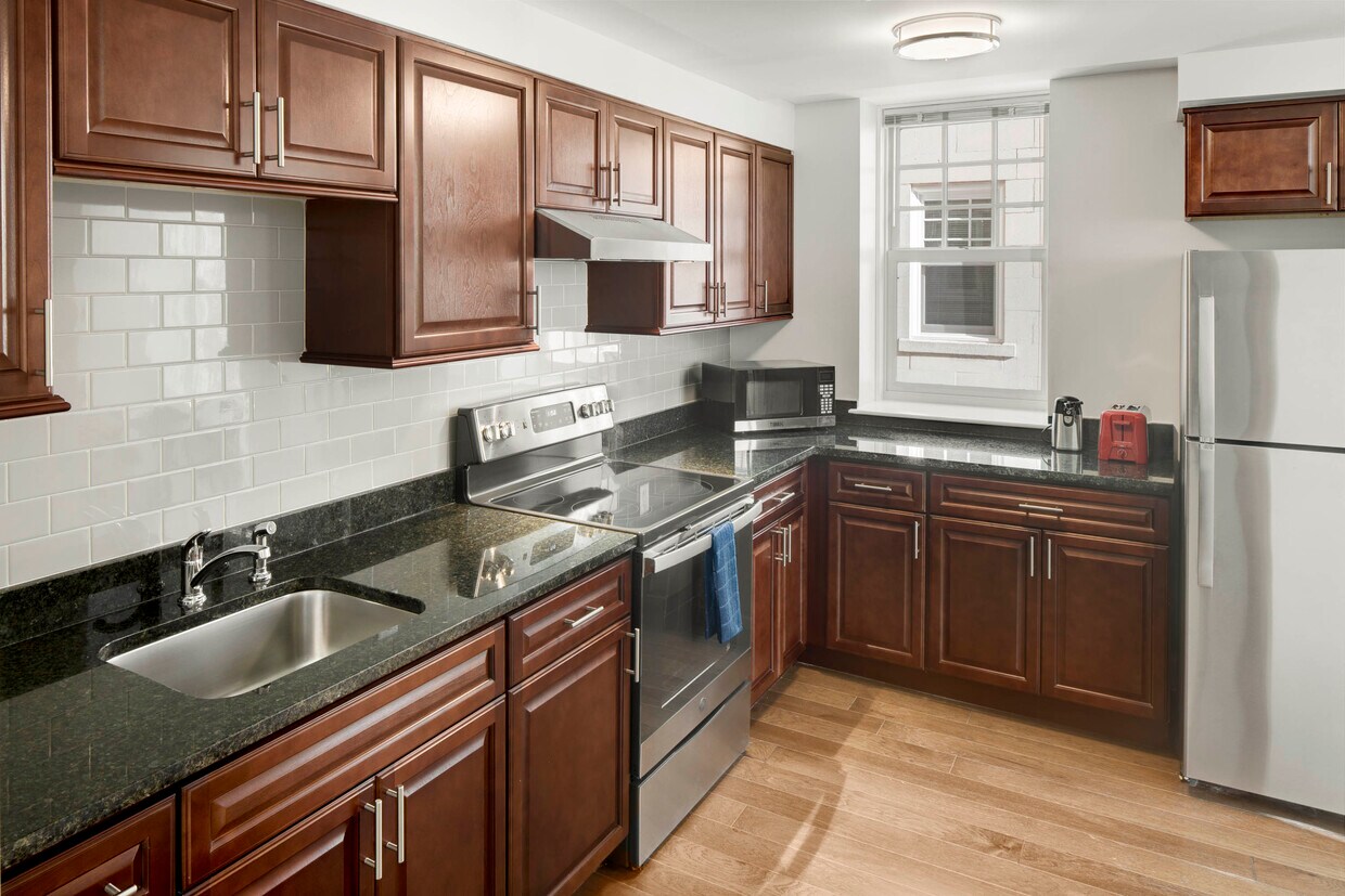 Cocina amplia - Courtland Arms Apartments