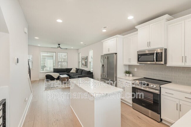 Foto del edificio - 5048 York Park Ln