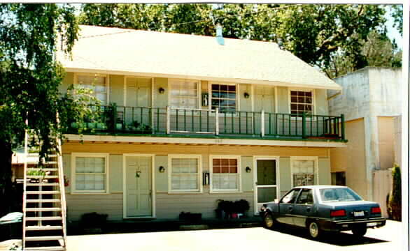Primary Photo - 1107 San Anselmo Ave