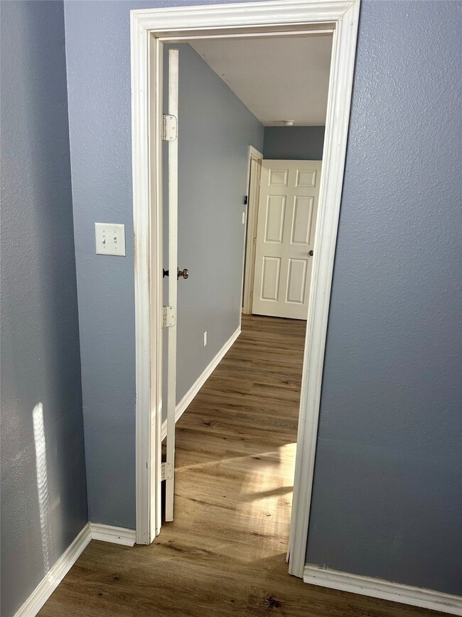 Building Photo - 15770 Chimney Rock Rd