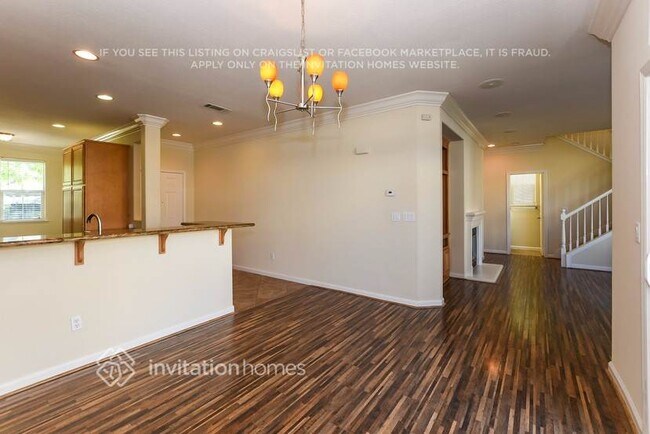Building Photo - 1643 Dewey St