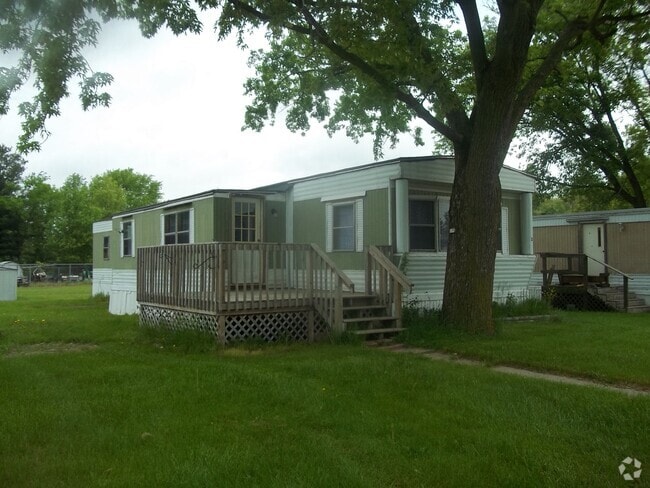 Building Photo - Tradewinds Mobile Home Community