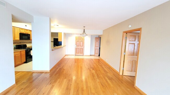 Foto del edificio - 3258 N Harlem Ave