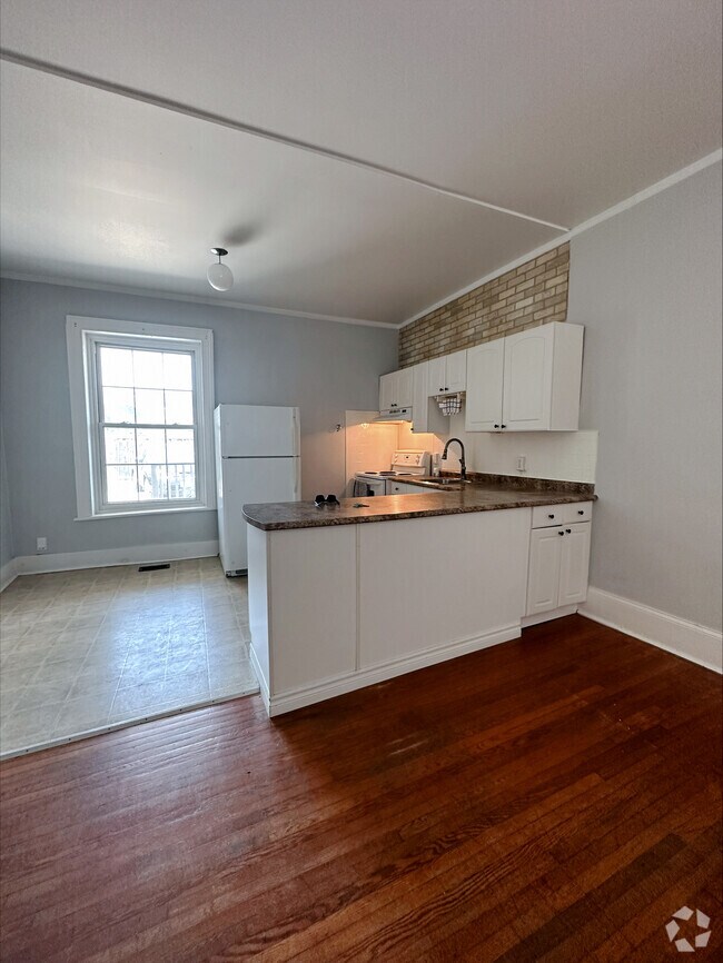 Apartments, Condos and Houses for Rent in Cobourg, ON 33 Rentals