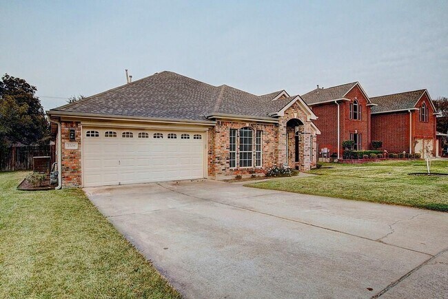 Building Photo - 2708 Butler National Dr