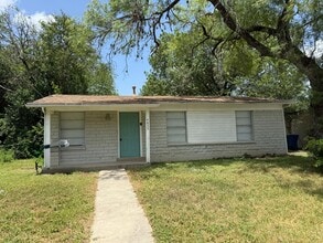 Building Photo - 4835 Hemphill Dr