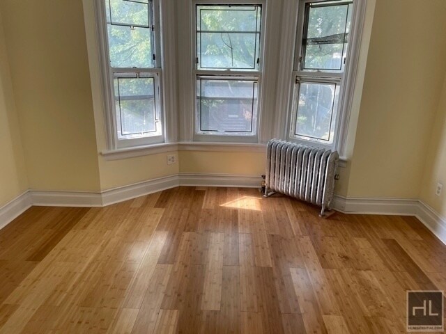 Foto del edificio - 509 E 24th St