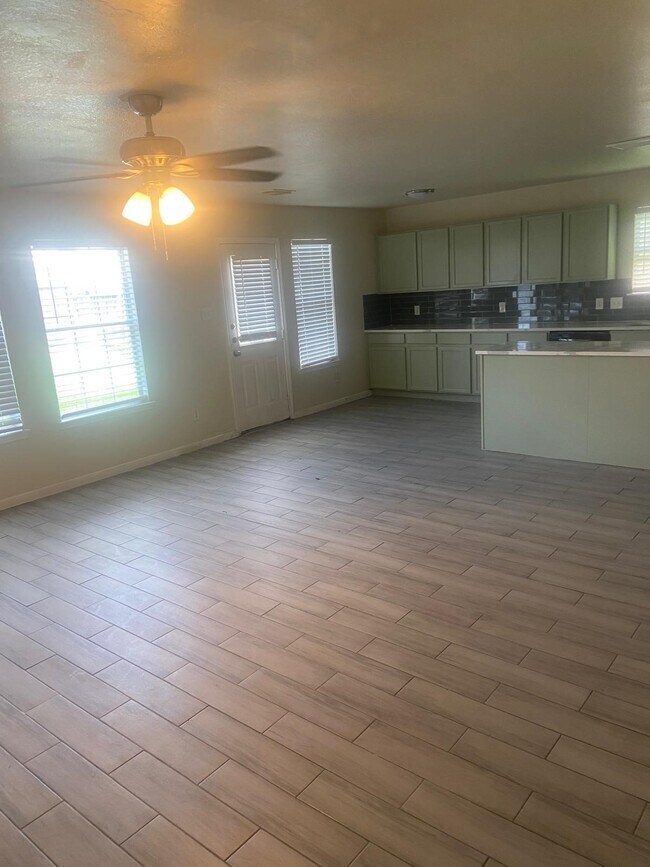 Foto del edificio - 9623 Eagle Eye Ln