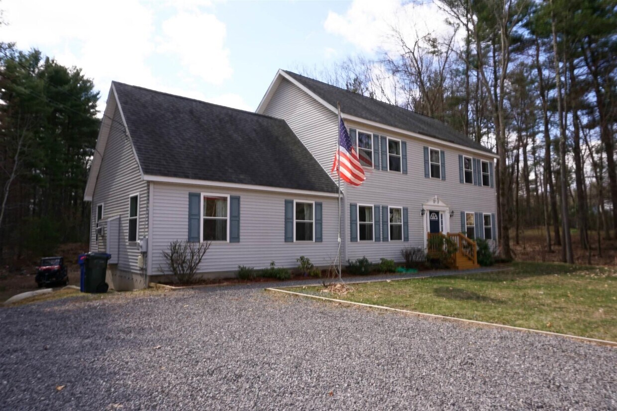 Primary Photo - 73 Hall Rd