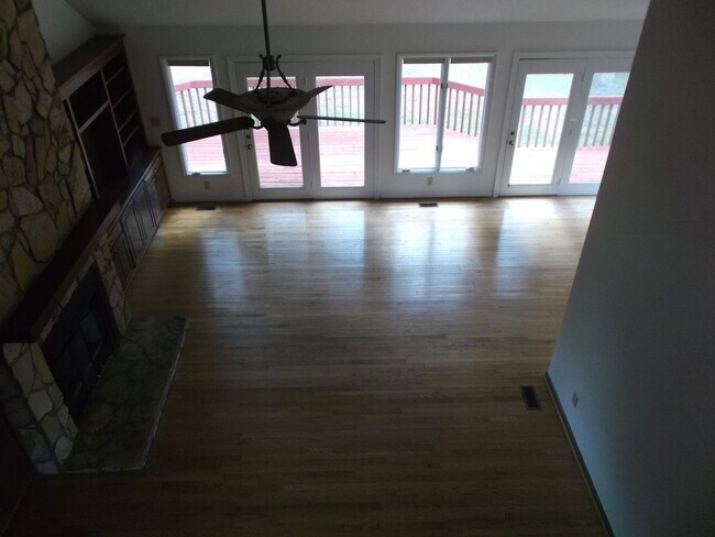 Foto del edificio - 3004 Stonehenge Ct