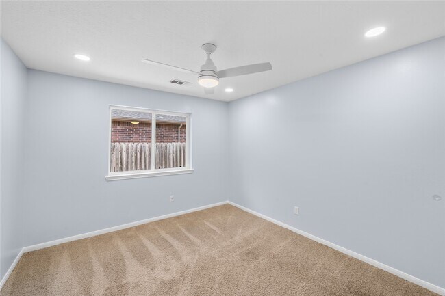 Foto del edificio - 3910 Crystal Pass Ct