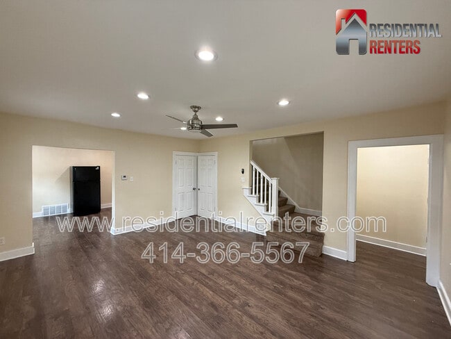 Building Photo - 3204 N 24th St