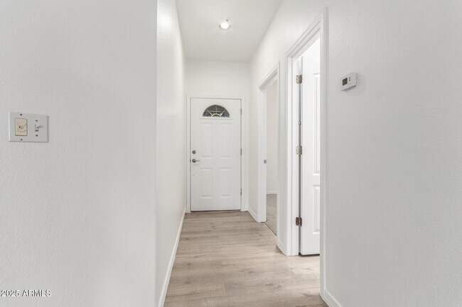 Foto del edificio - 11751 E Becker Ln