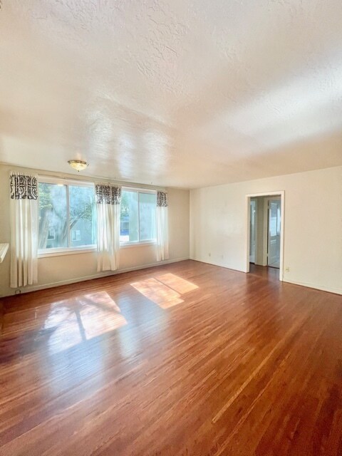 Building Photo - 155 N El Camino Real