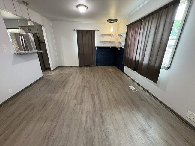 Foto del edificio - 622 E Saint Elmo Ave