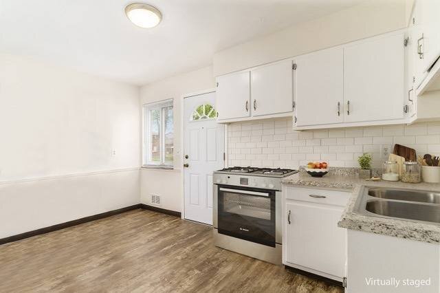 Foto del edificio - 889 N Meadows Ct