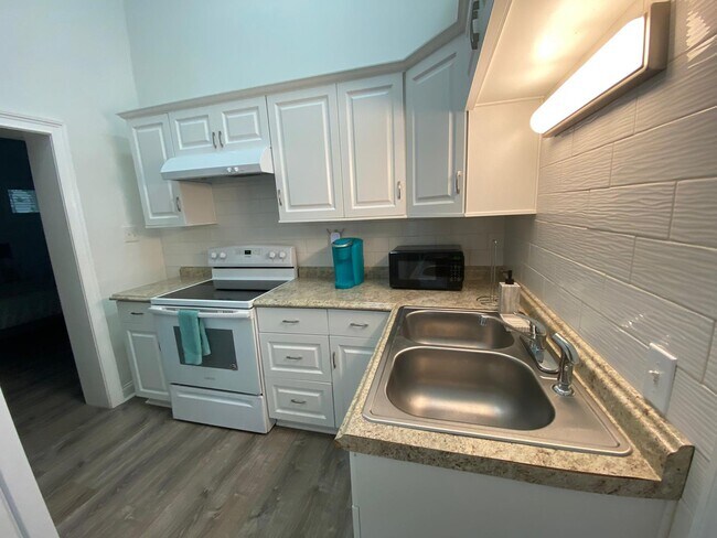 Foto del edificio - 525 W Beacon Rd
