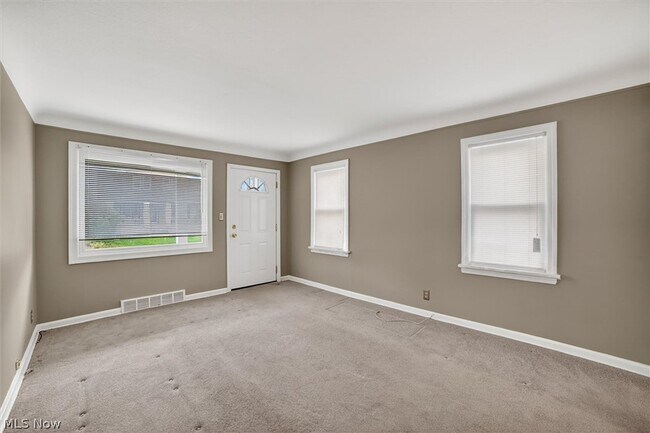 Foto del edificio - 10721 Plymouth Ave