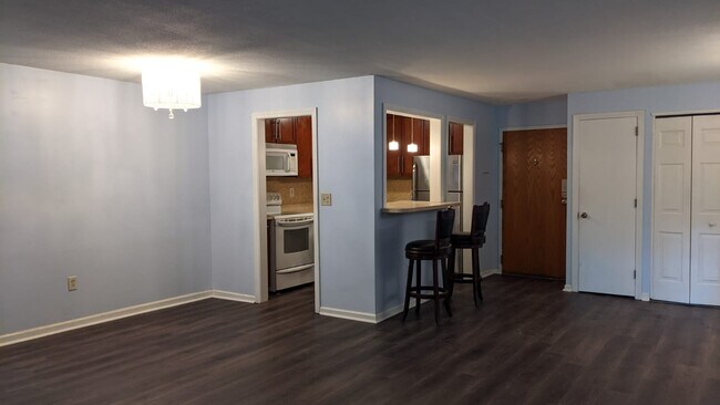 Building Photo - 38 Rambling Brook Ln