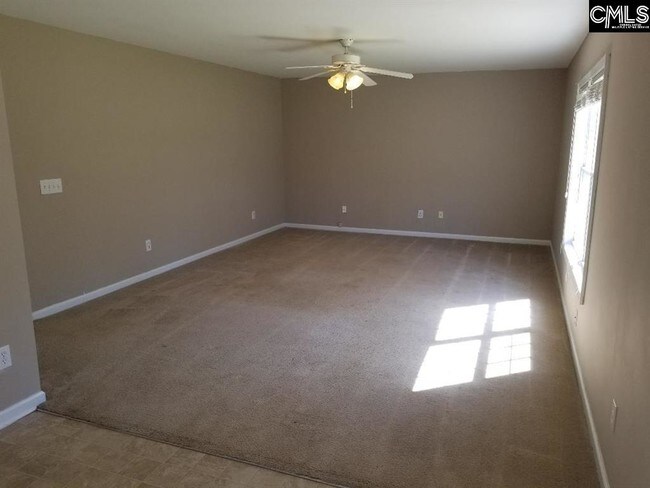 Building Photo - 260 Fox Squirrel Cir