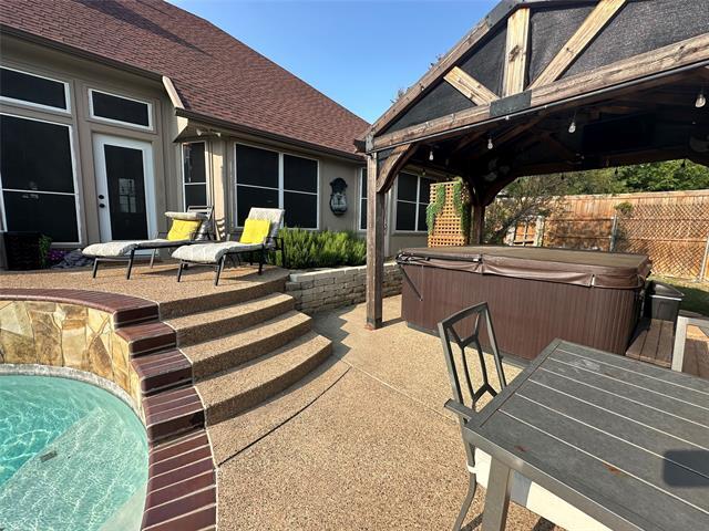 Foto del edificio - 198 Radecke Rd