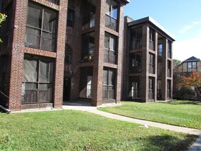 Building Photo - 2111 Park Ave