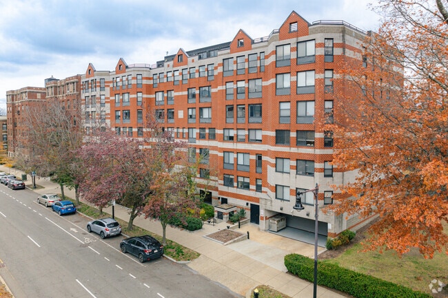 Claridge House Condominiums