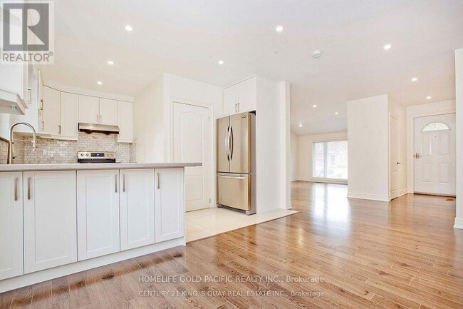 Building Photo - 8 Southwell Dr