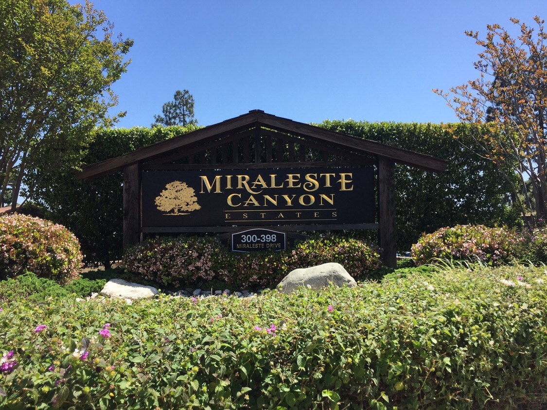 330 Miraleste Dr, Los Angeles, CA 90732 Townhome Rentals in Los