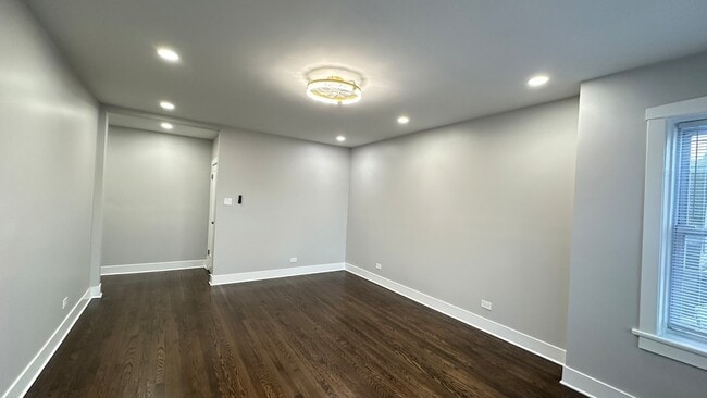 Foto del edificio - 5226 N Bernard St