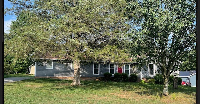 Primary Photo - 131 Winding Creek Cir NW
