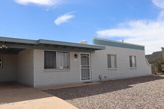 Building Photo - 5122 N Leonardo De Vinci Dr