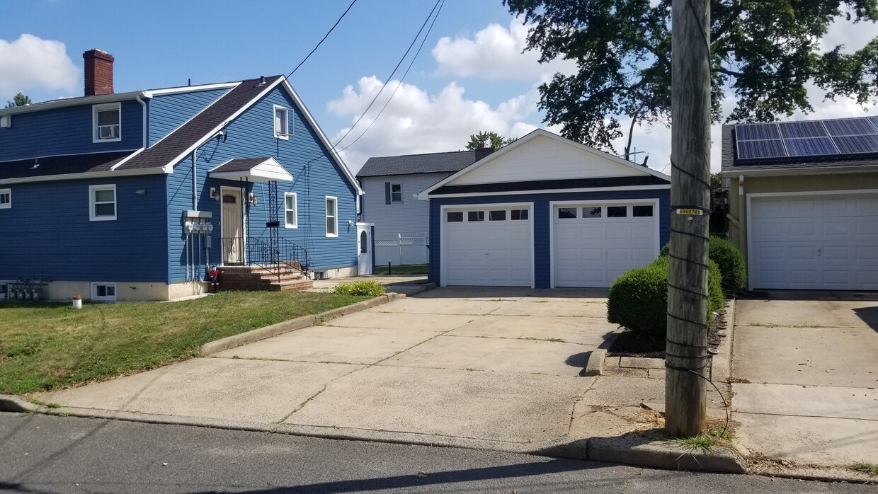 221 Archangela Ave Unit 3, Colonia, NJ 07067 Apartments in Colonia, NJ