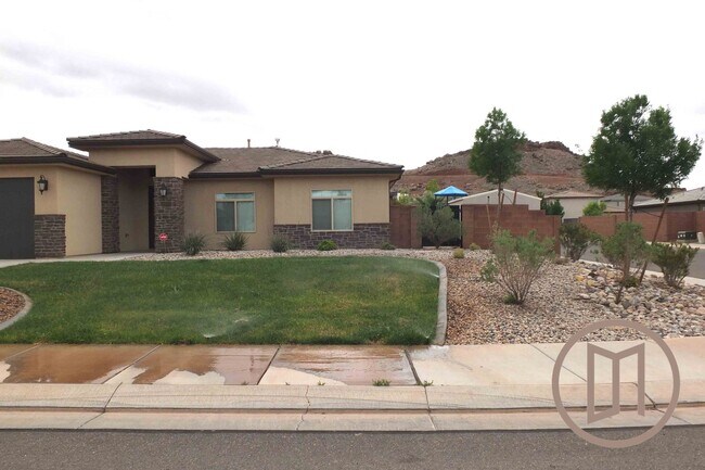 Building Photo - Beautiful home in Little Valley