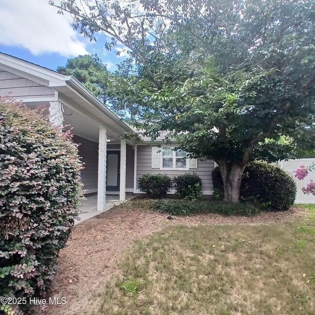 Foto del edificio - 4999 Glen Cove Dr SE