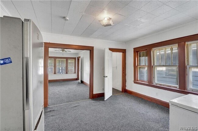 Foto del edificio - 1348 Pierce Ave