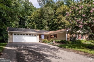 Building Photo - 13315 Overbrook Ln