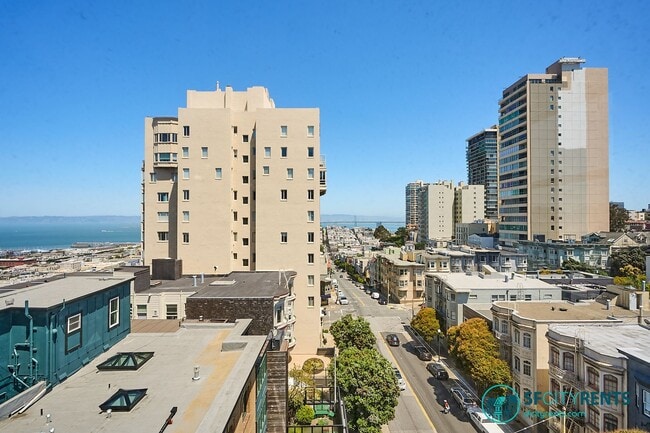 Building Photo - 1148 Union #701