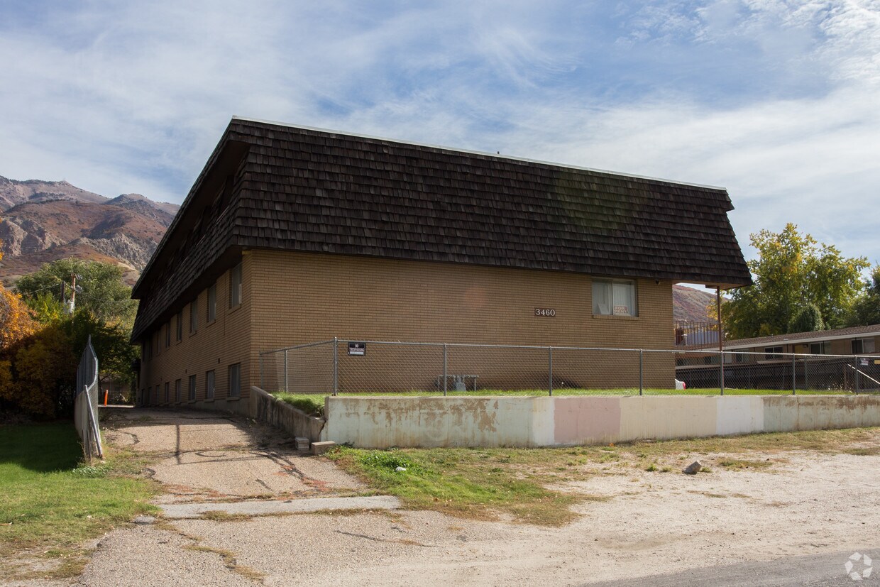 Foto del edificio - 3460 Brinker Ave