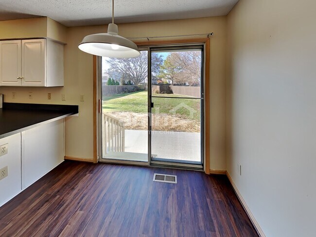 Foto del edificio - 3297 Draycott Ct