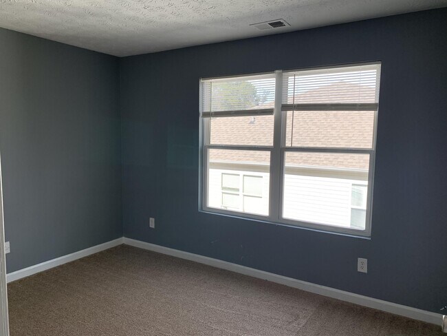 Building Photo - 4303 Fairington Village Dr